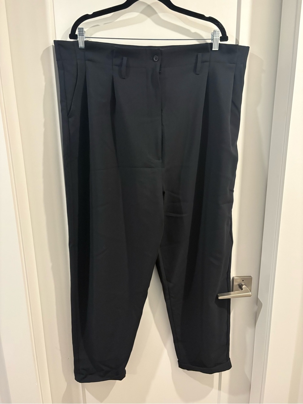 Smash + Tess Men's Black Pleated Dress Pants